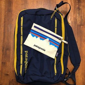 Patagonia Tres Backpack 25L + Pencil Pouch